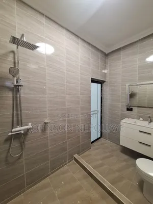 4bdrm House in Baatsona Total for sale