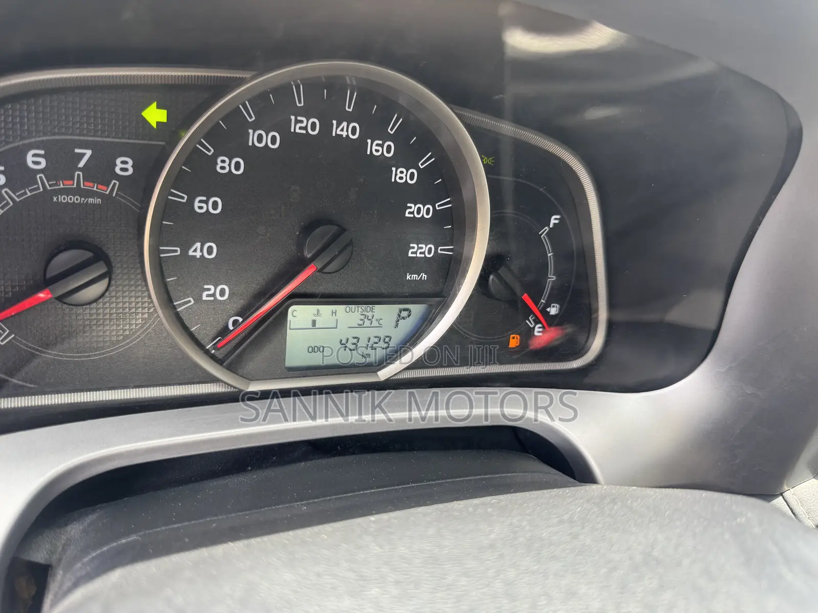 Toyota RAV4 Limited AWD (2.5L 4cyl 6A) 2017 White