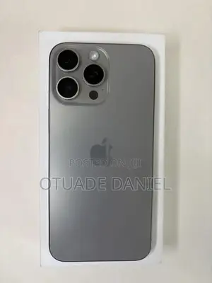 Apple iPhone 15 Pro Max 256 GB Silver