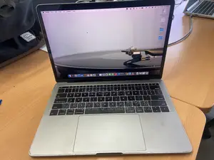 Laptop Apple MacBook Pro 2016 8GB Intel Core i5 SSD 140GB
