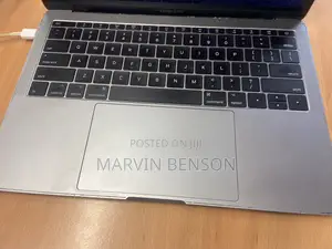 Laptop Apple MacBook Pro 2016 8GB Intel Core i5 SSD 140GB