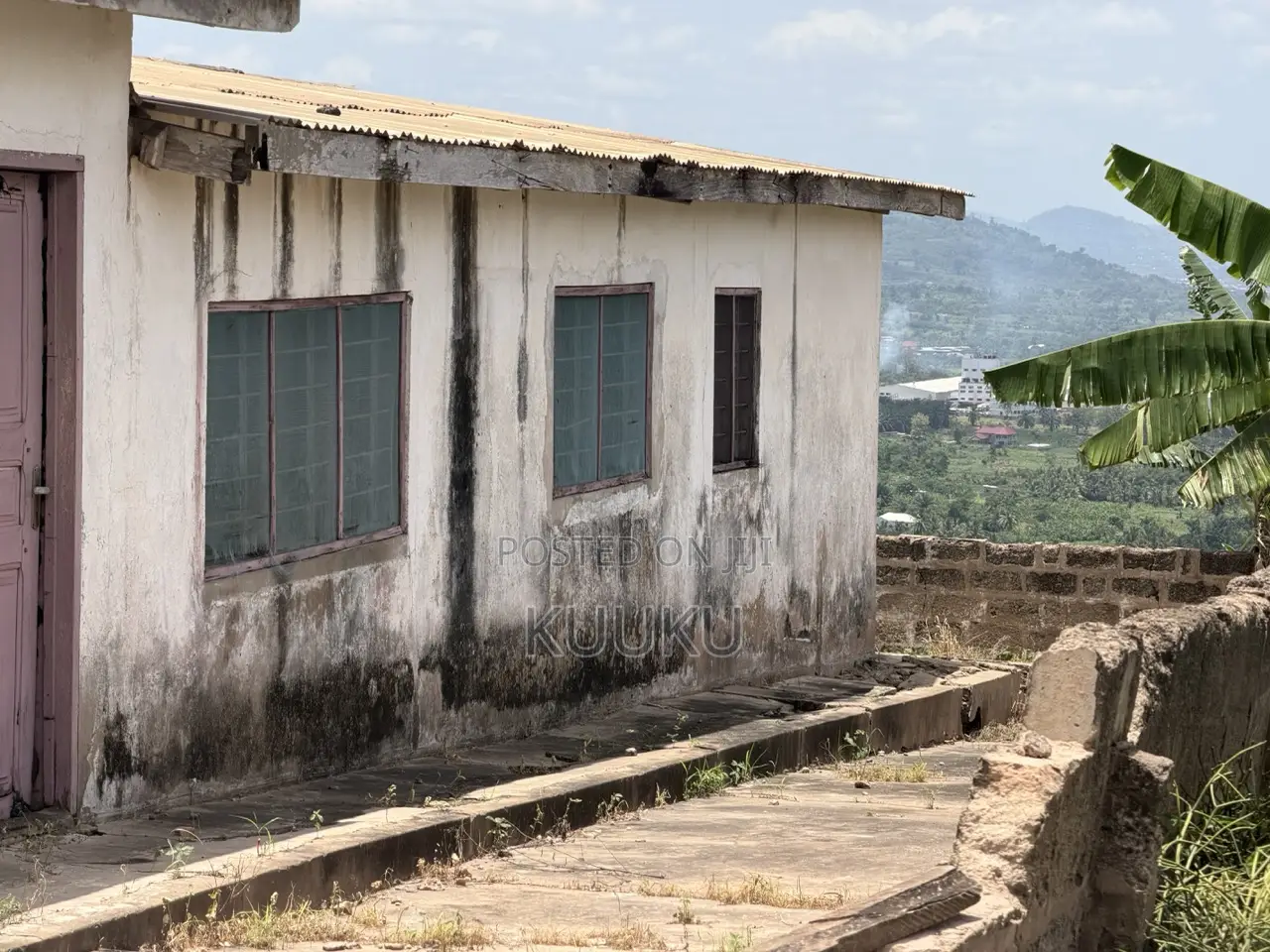 Aburi-Pokrom-Amanfrom Land