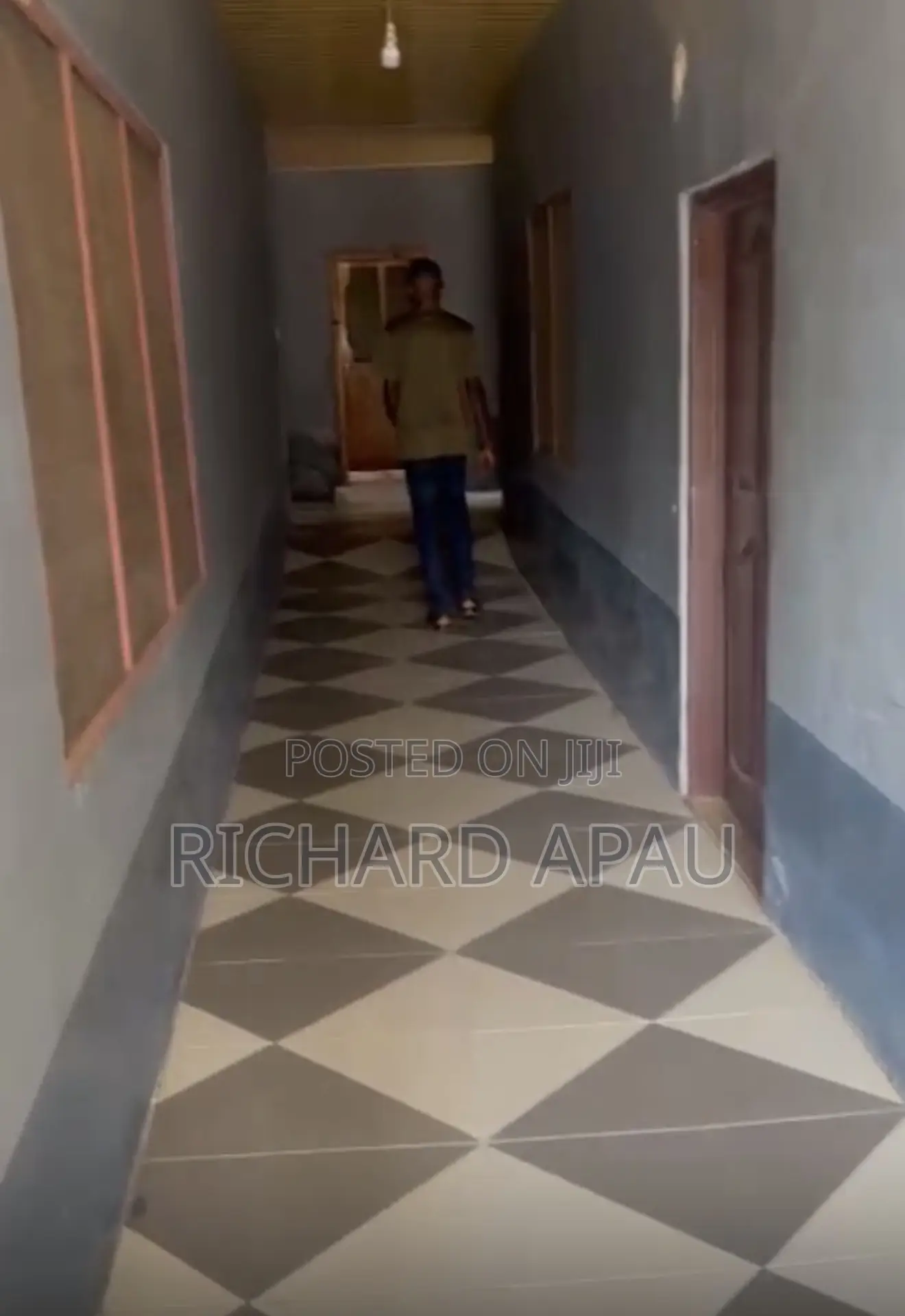 9bdrm House in Abuakwa Office, Atwima Nwabiagya for sale