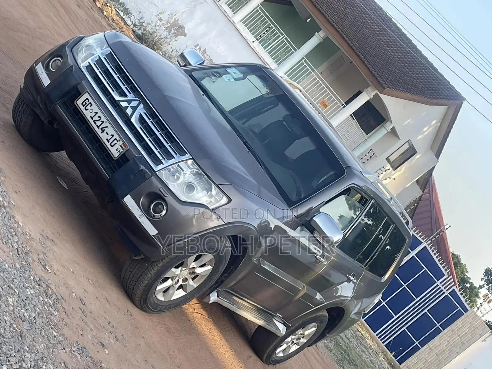 Mitsubishi Pajero 2010 Gray