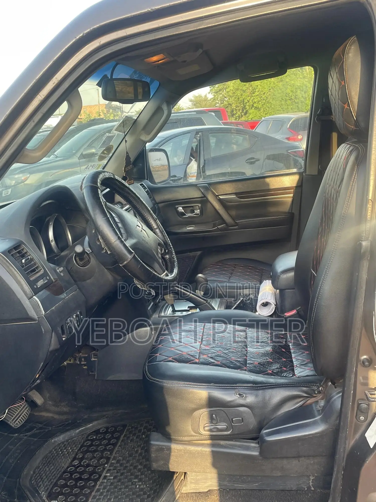 Mitsubishi Pajero 2010 Gray