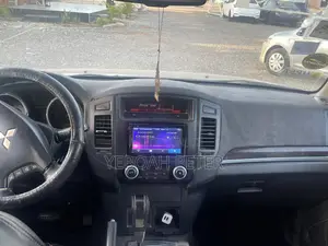 Mitsubishi Pajero 2010 Gray
