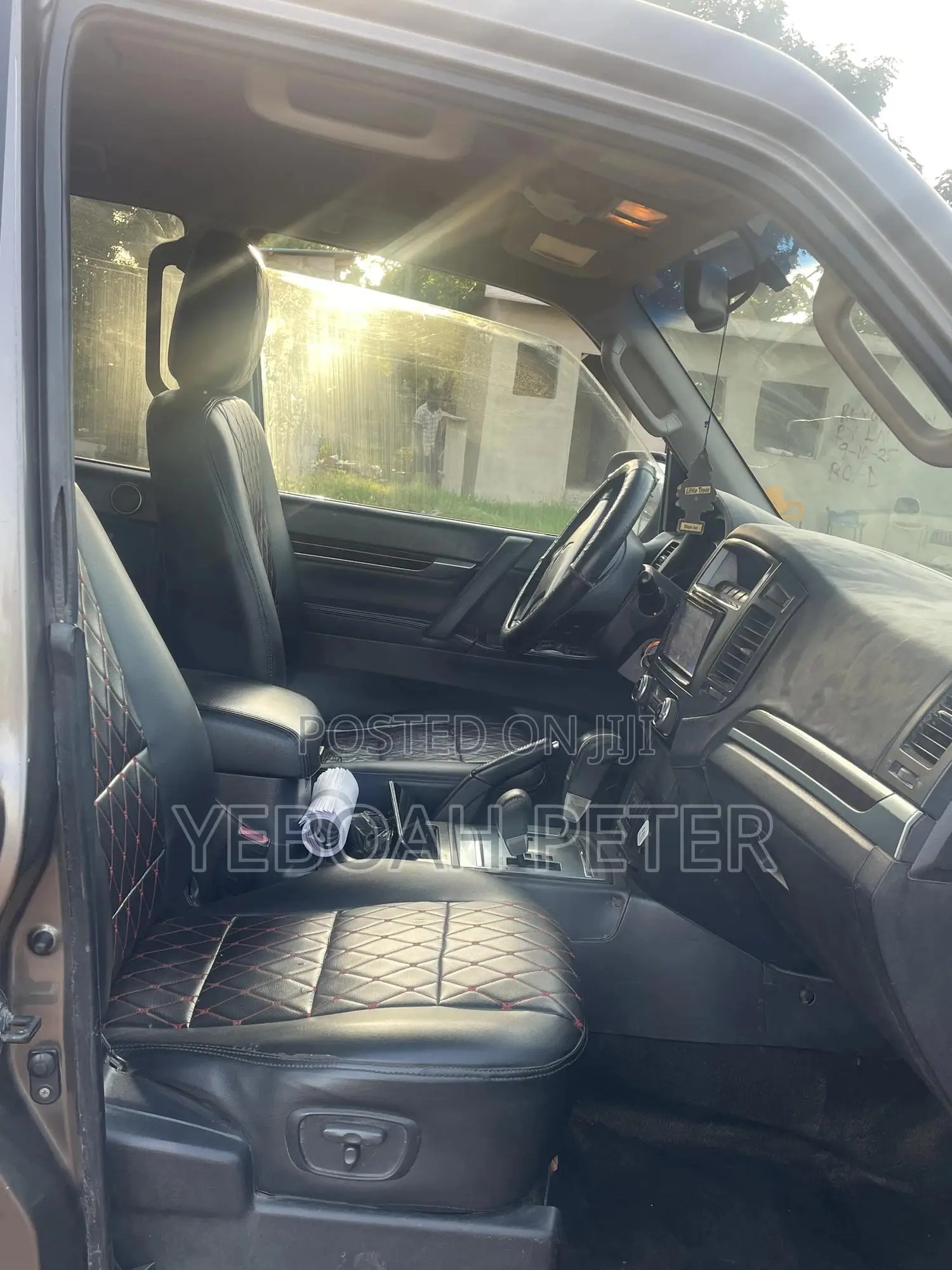 Mitsubishi Pajero 2010 Gray