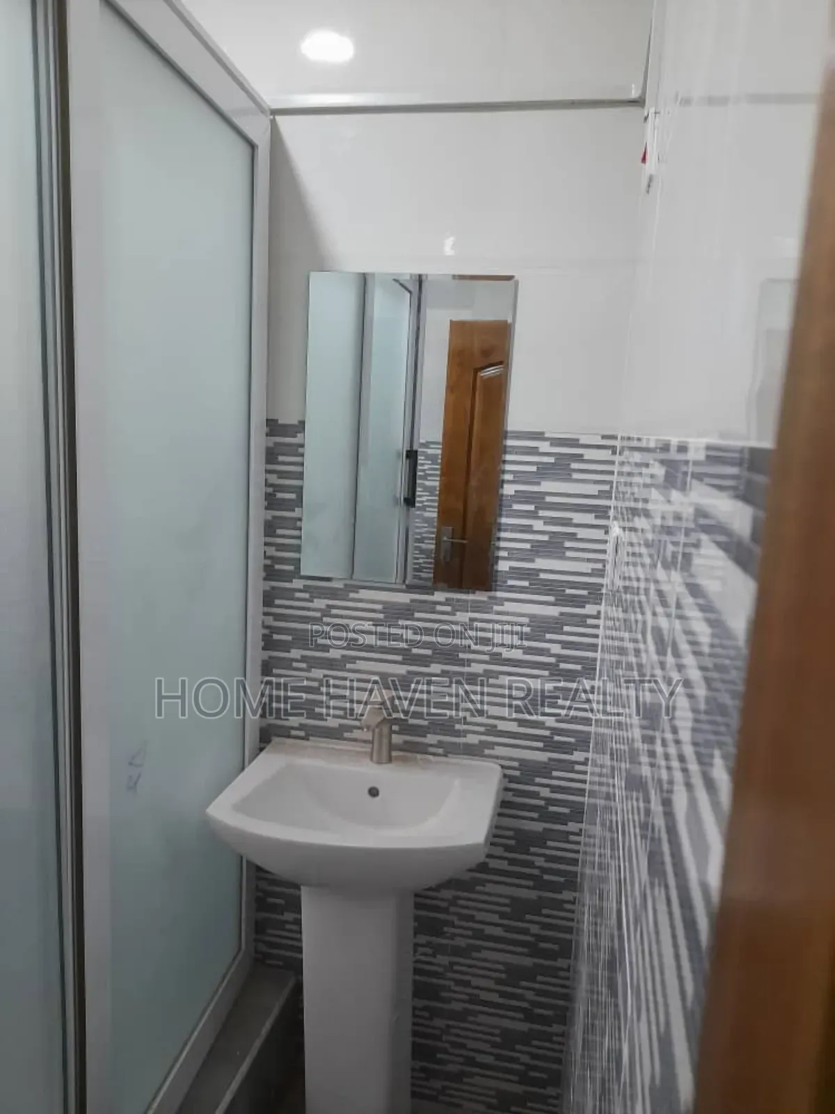 4bdrm House in Roman Ridge, Prisons School Area for rent
