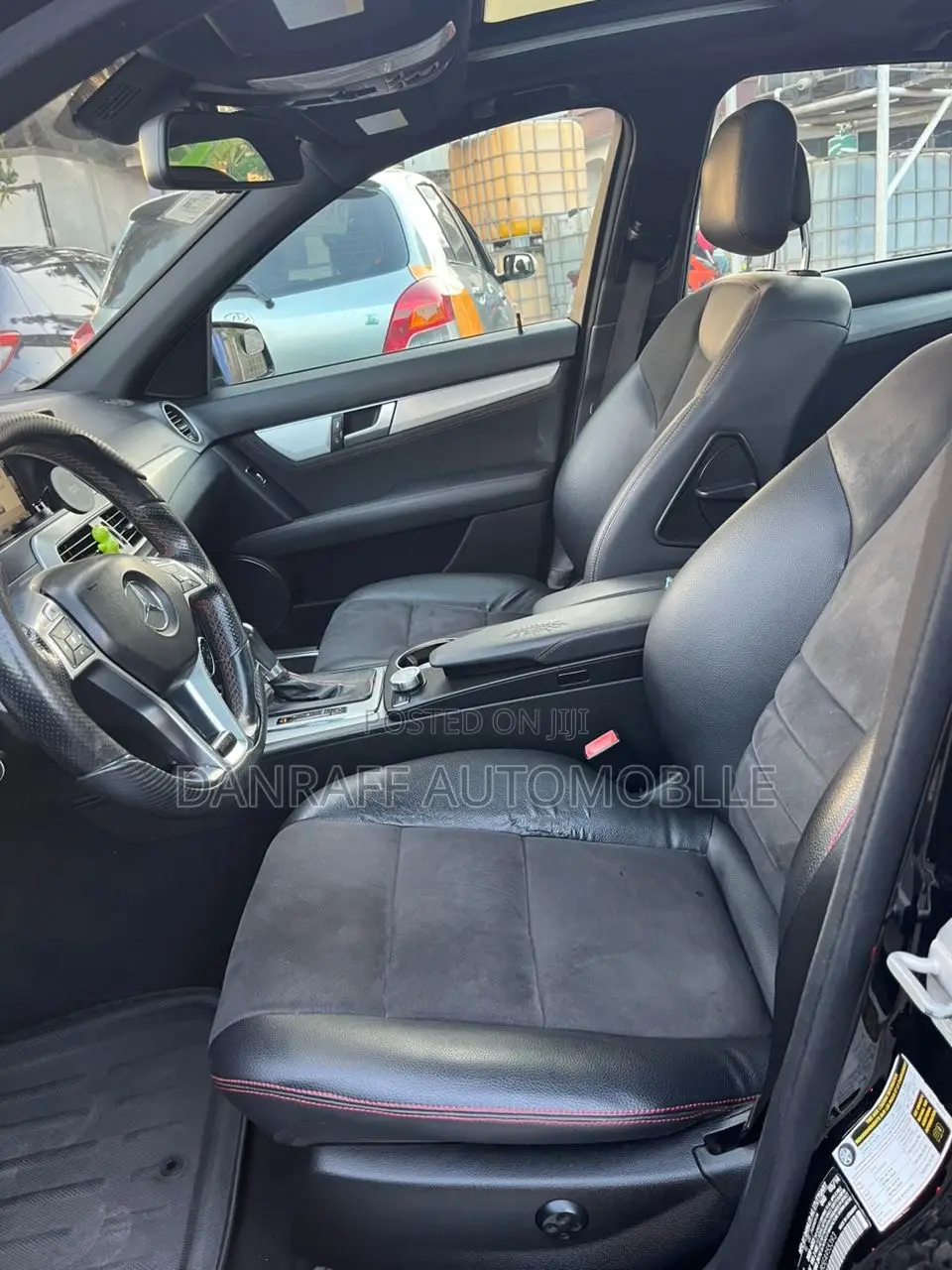 Mercedes-Benz C250 2014 Black