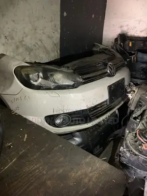 Golf 6 Front Cut