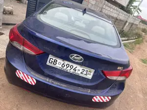 Hyundai Elantra GLS Sedan FWD (1.8L 4cyl 6A) 2013 Blue