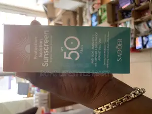 Sadoer Sunscreen Clinically Formulated Sunscreen for Daily Protection