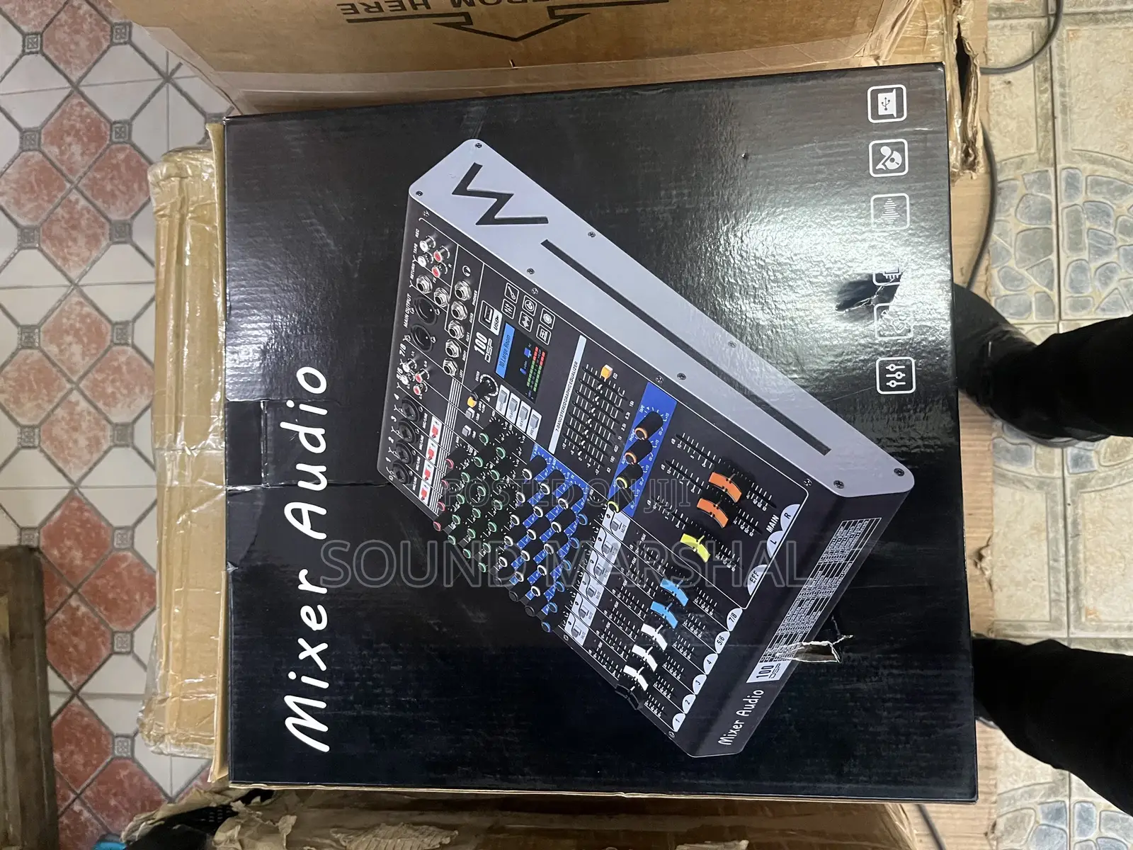 Yamaha Hl-M8 8 Channel Console Mixer