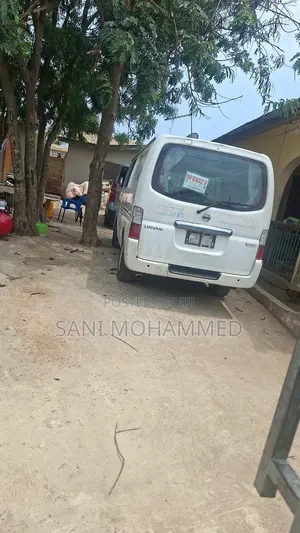 Nissan Caravan (Urvan) 2011 White