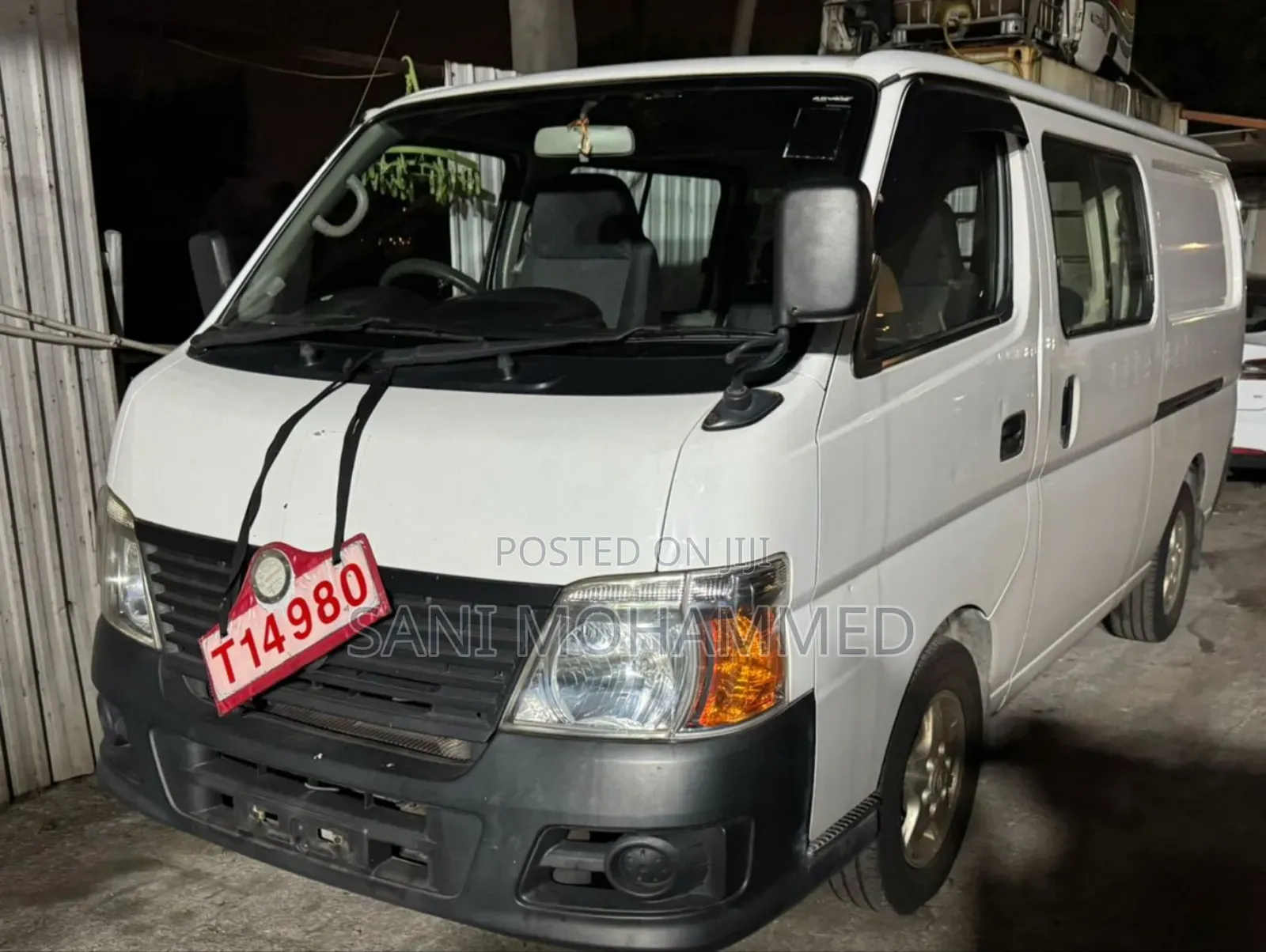 Nissan Caravan (Urvan) 2011 White