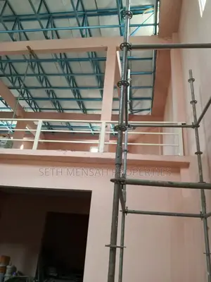 700 Square Meters Warehouse for Rent at Tesano