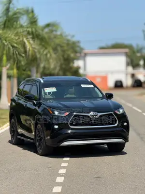 Toyota Highlander XLE AWD 2024 Black