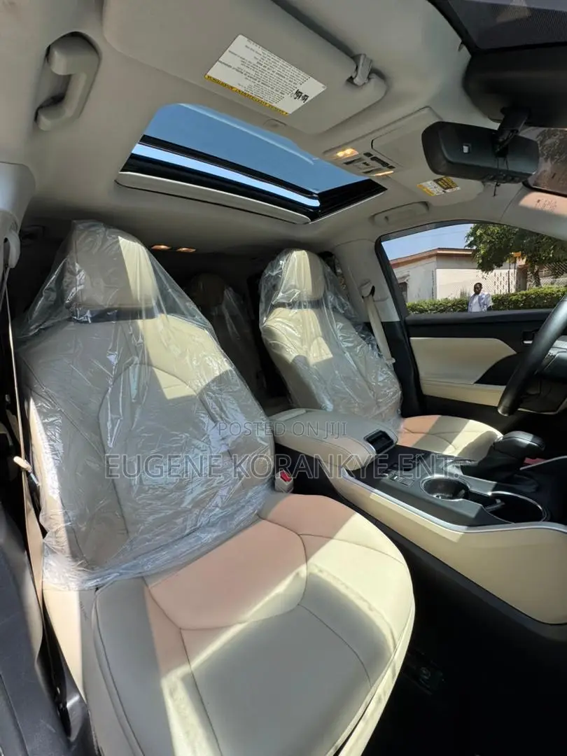 Toyota Highlander XLE AWD 2024 Black