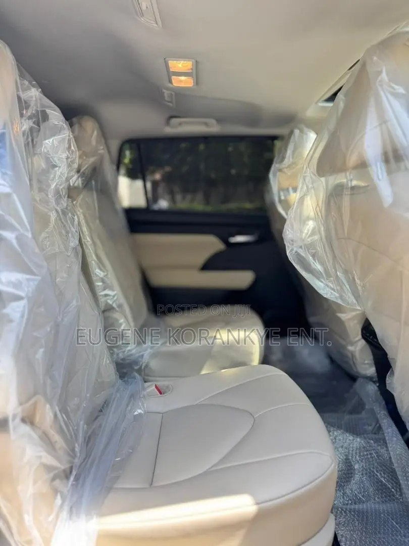 Toyota Highlander XLE AWD 2024 Black