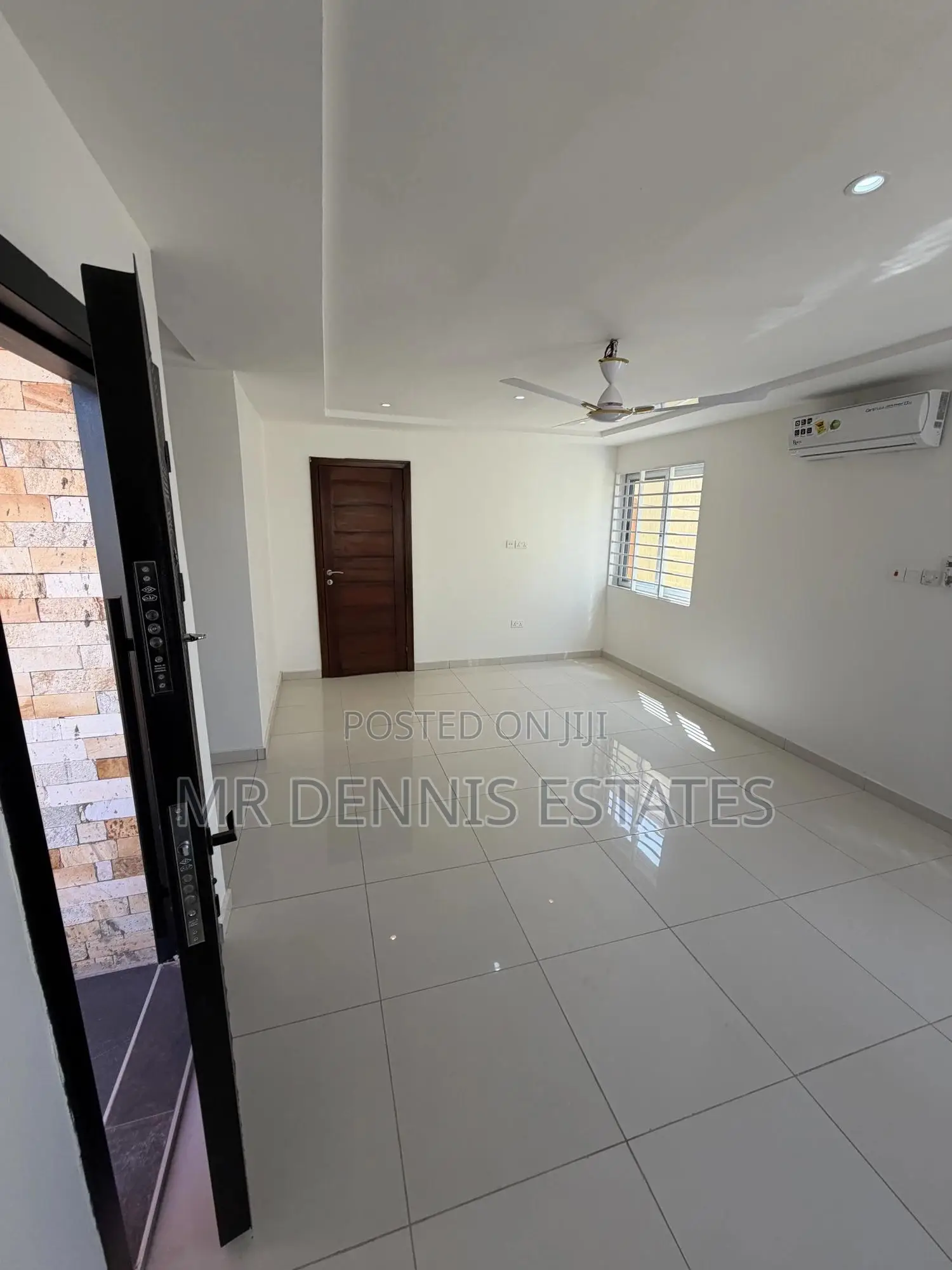 2bdrm Apartment in Achimota , Mile 7 for rent
