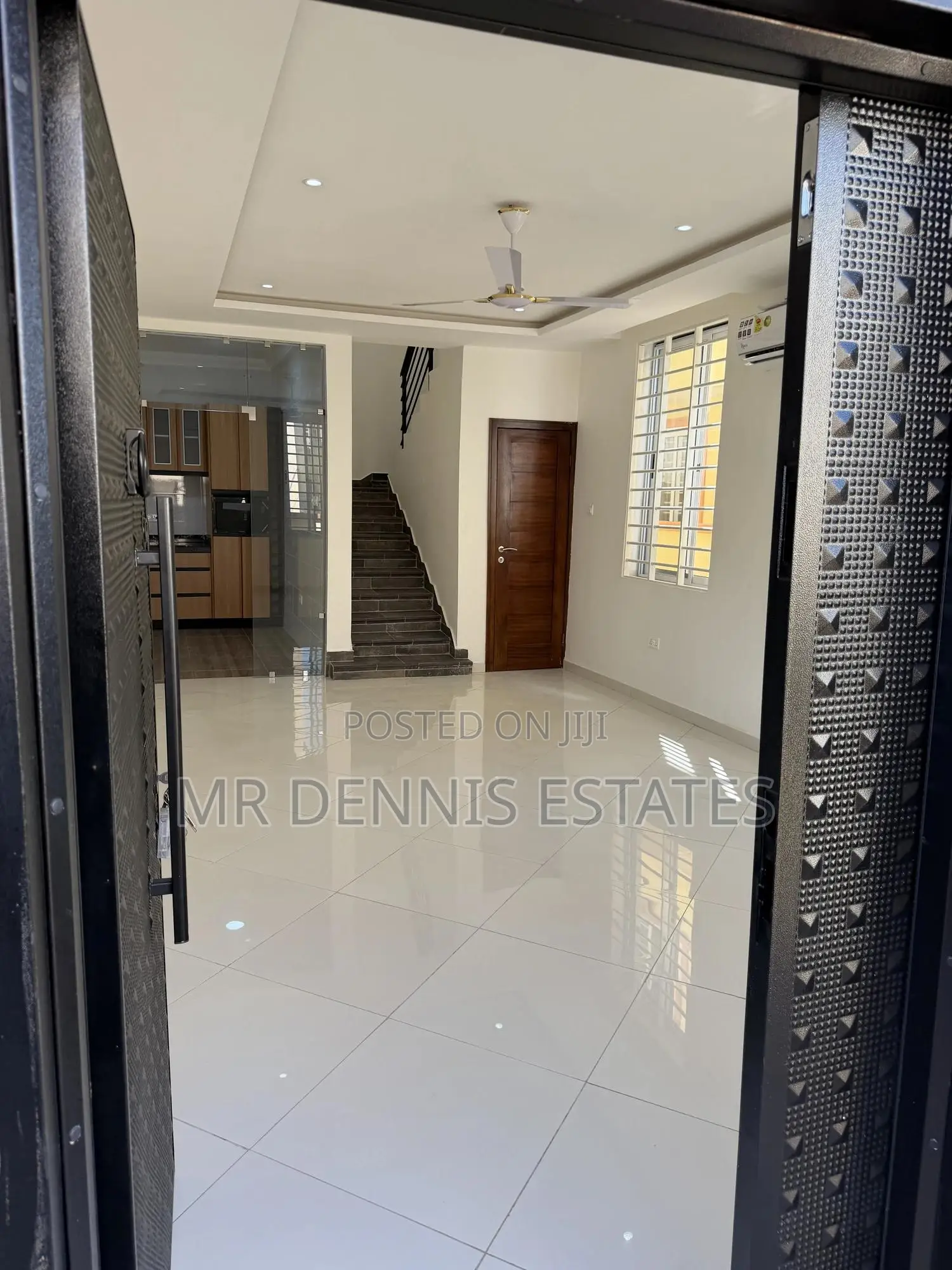 2bdrm Apartment in Achimota , Mile 7 for rent