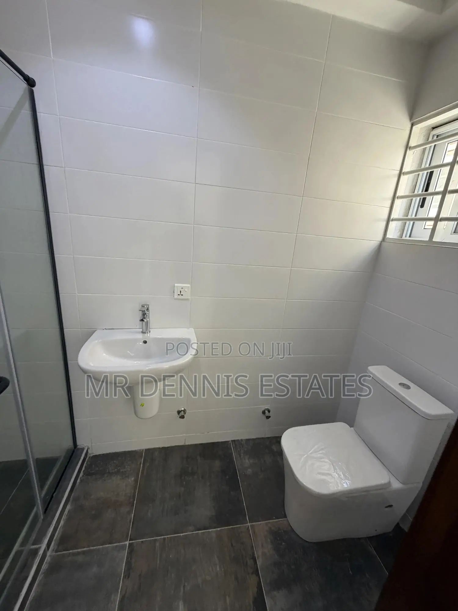 2bdrm Apartment in Achimota , Mile 7 for rent