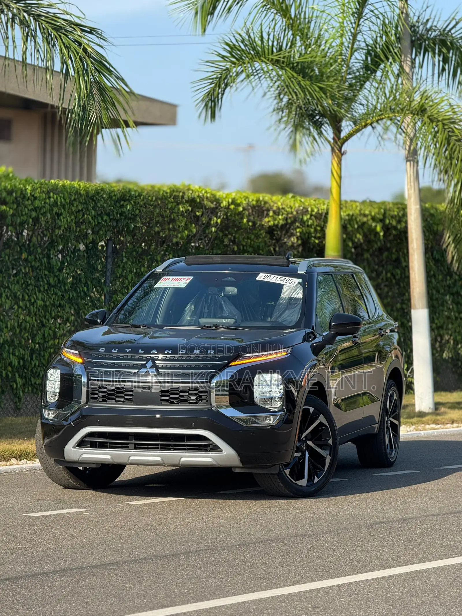Mitsubishi Outlander SEL Launch Edition 2022 Black