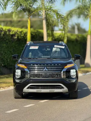Mitsubishi Outlander SEL Launch Edition 2022 Black