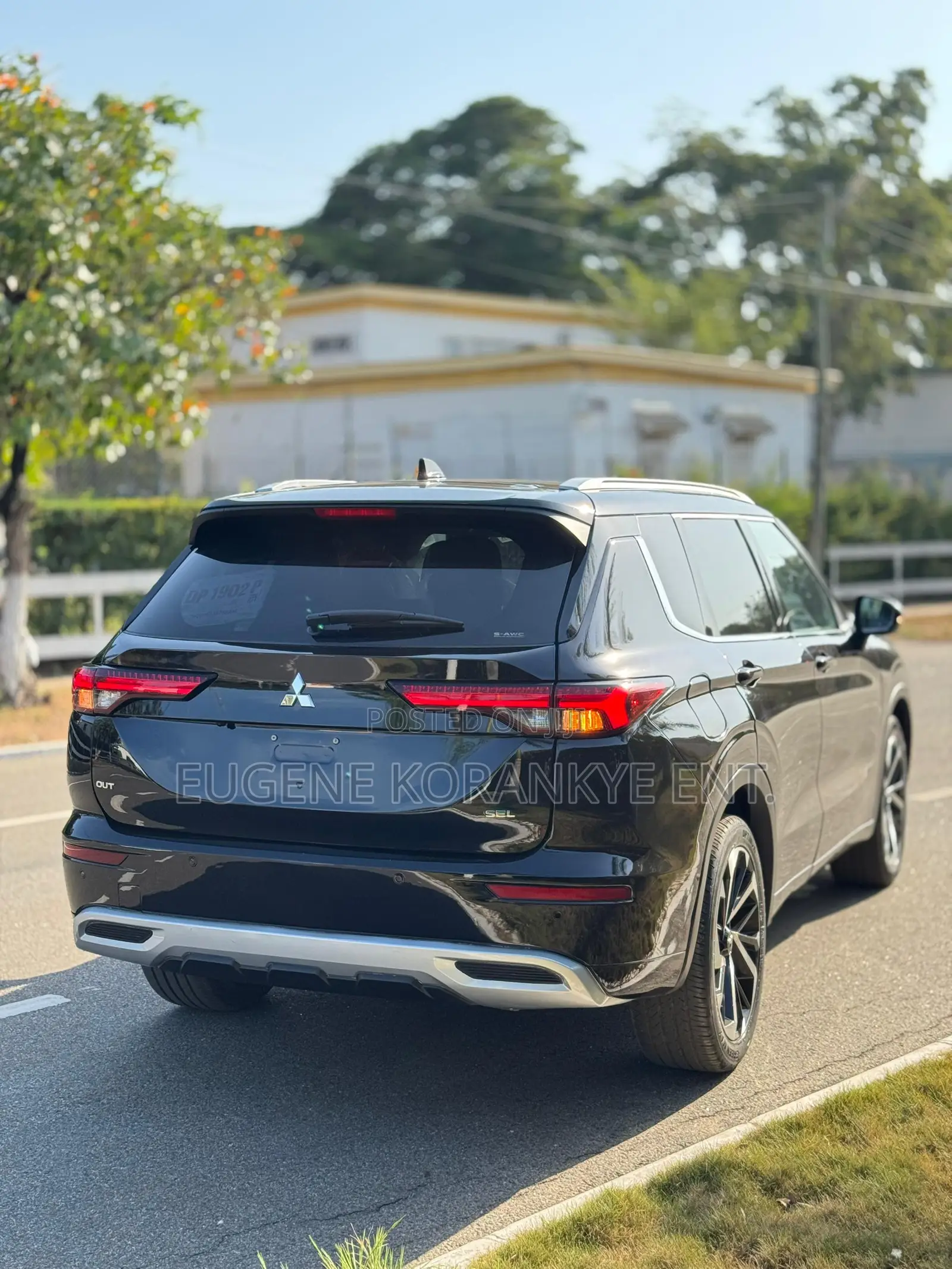 Mitsubishi Outlander SEL Launch Edition 2022 Black