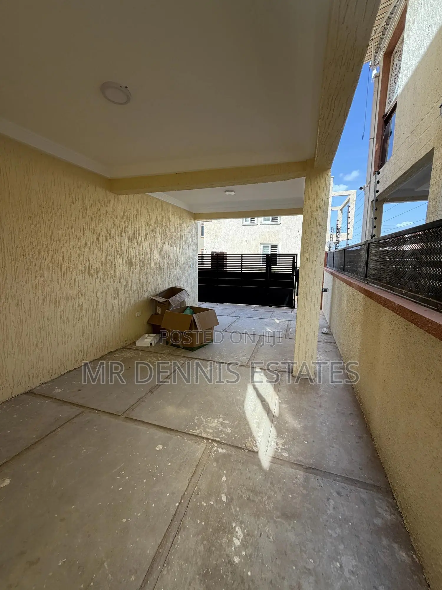 2bdrm Apartment in Achimota , Mile 7 for rent
