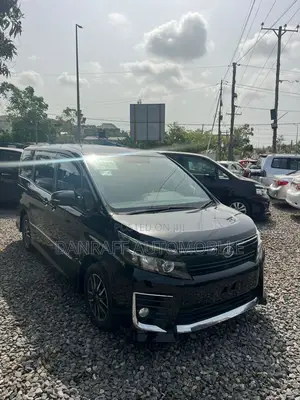 Toyota Voxy 2015 Black