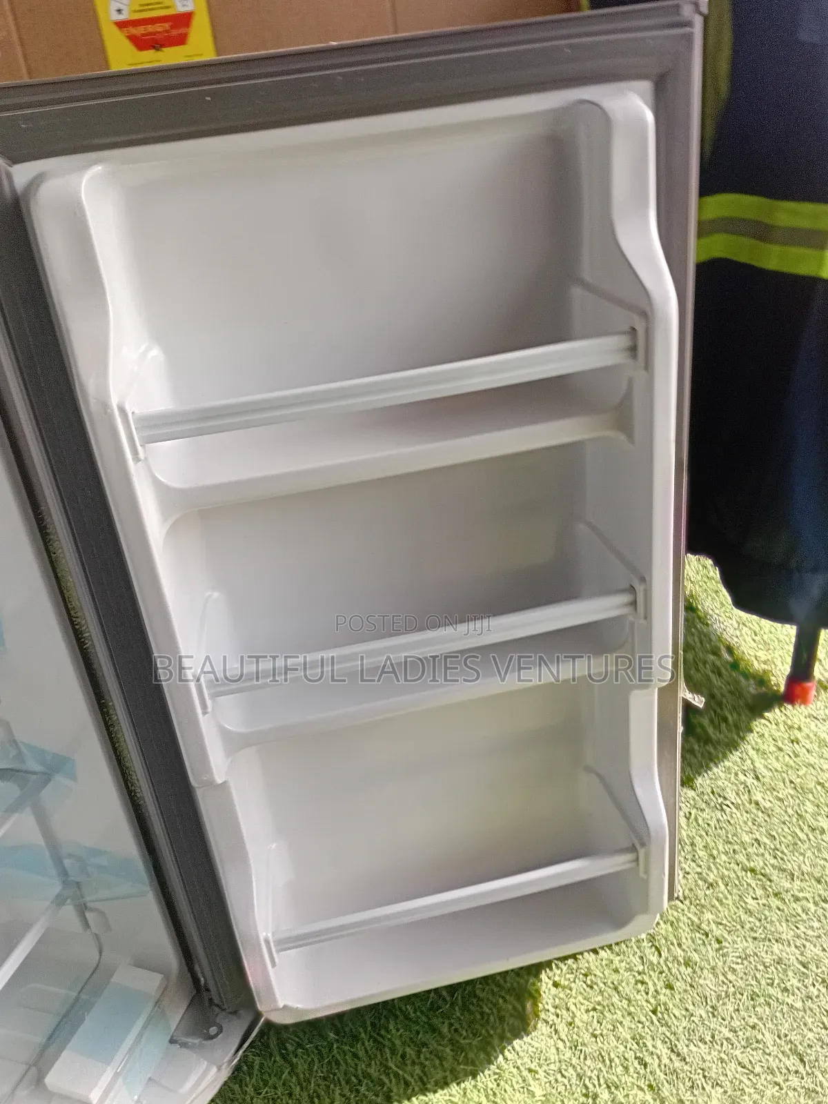 Flamino 80l Compact Fridge – Maximum Cooling, Minimum Space