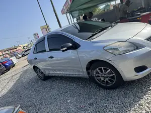 Toyota Belta 2010