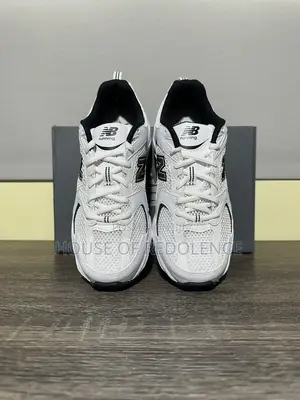 New Balance 530 Sneakers in White/Black Colorway
