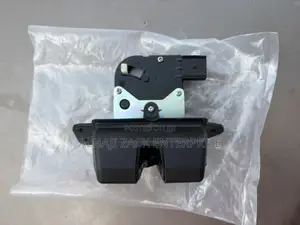 Hyundai Santafe 2015 Boot Lock
