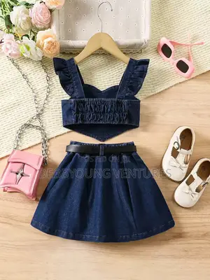 Summer Flutter Sleeve Decorative Button