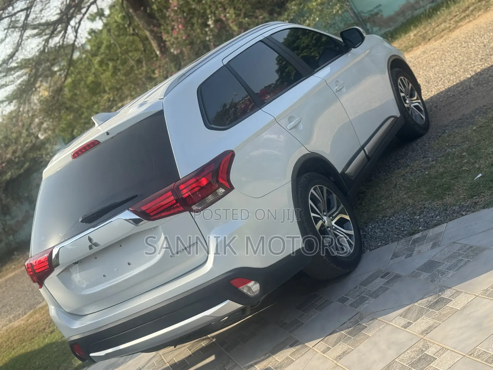Mitsubishi Outlander SE AWC 2018 White