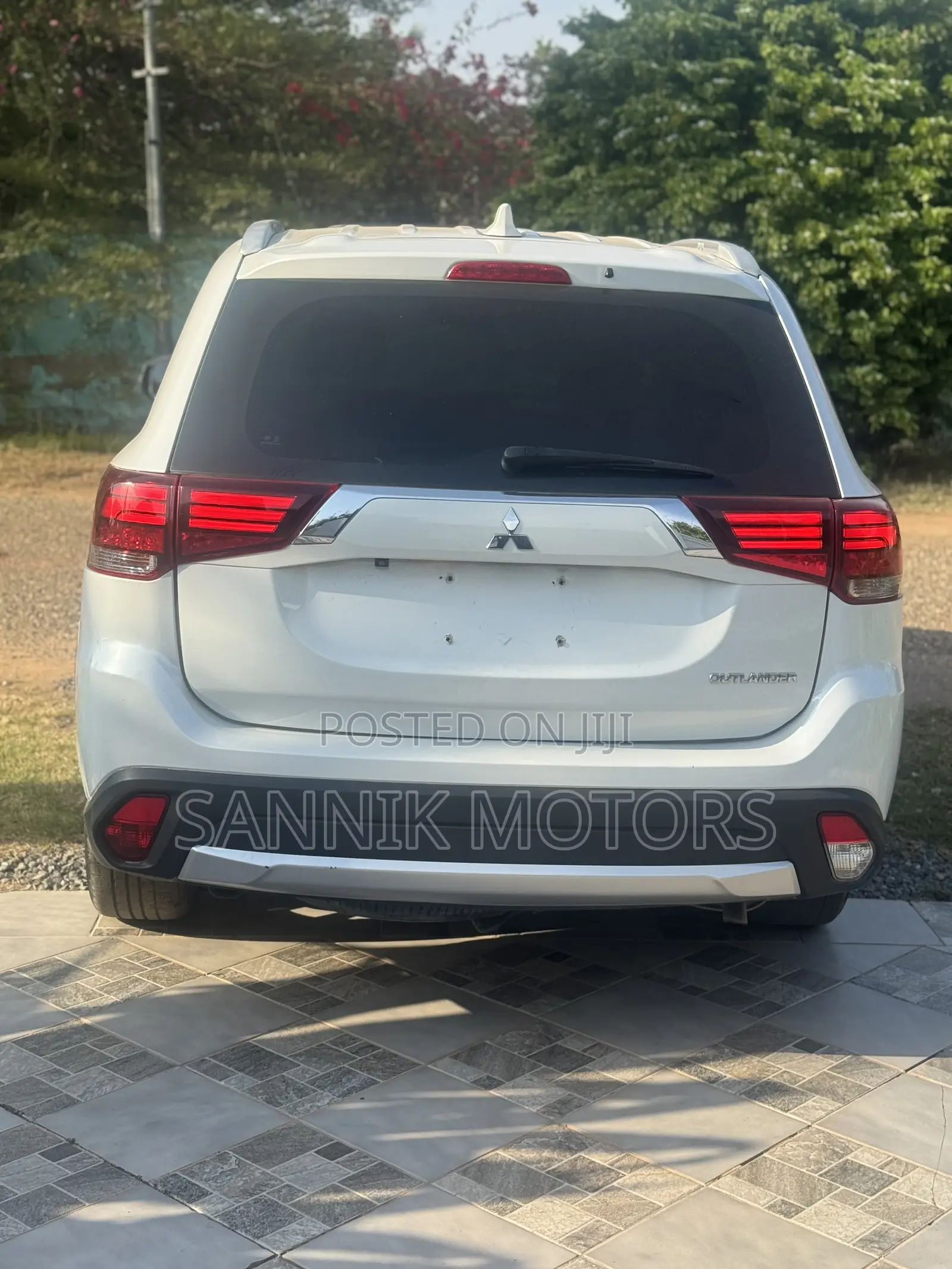 Mitsubishi Outlander SE AWC 2018 White