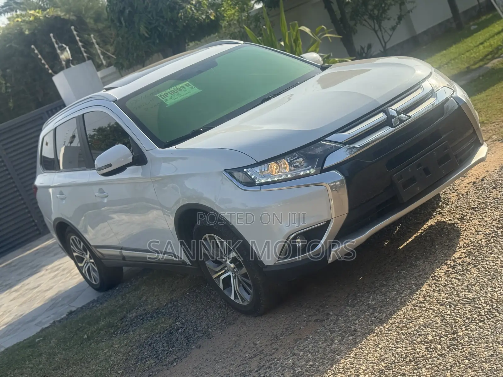 Mitsubishi Outlander SE AWC 2018 White