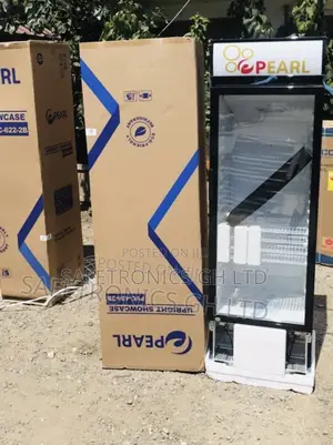 Choose Fast Pearl 330l PVC 424′′-2b. —Display Fridge