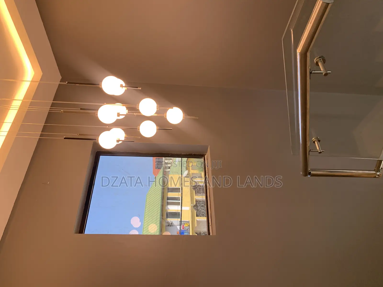 3bdrm Mansion in Batsonna, Spintex for sale