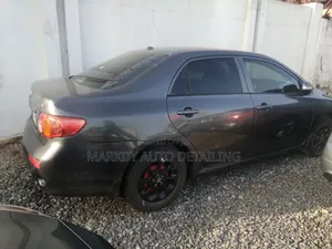 Toyota Corolla 2010 Brown