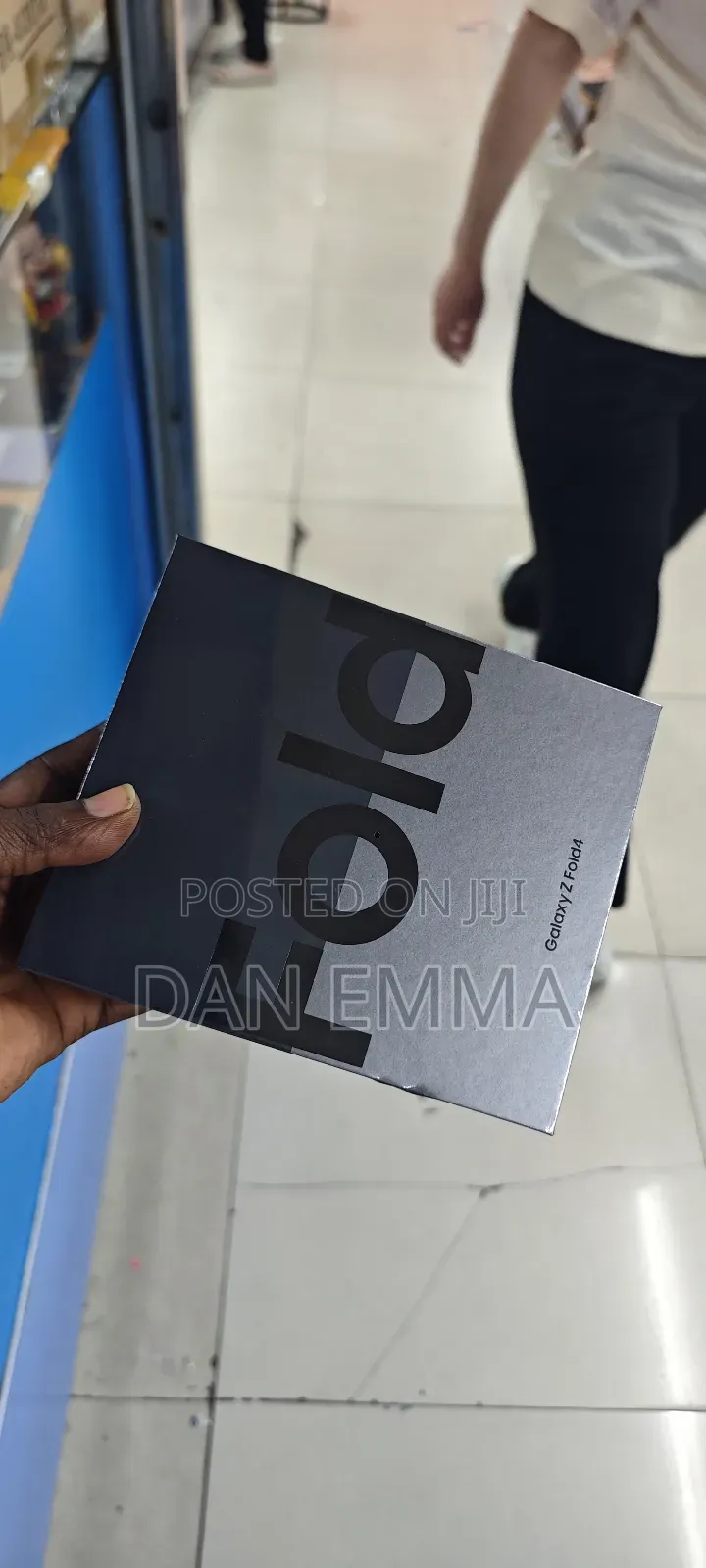 New Samsung Galaxy Z Fold4 256 GB Black