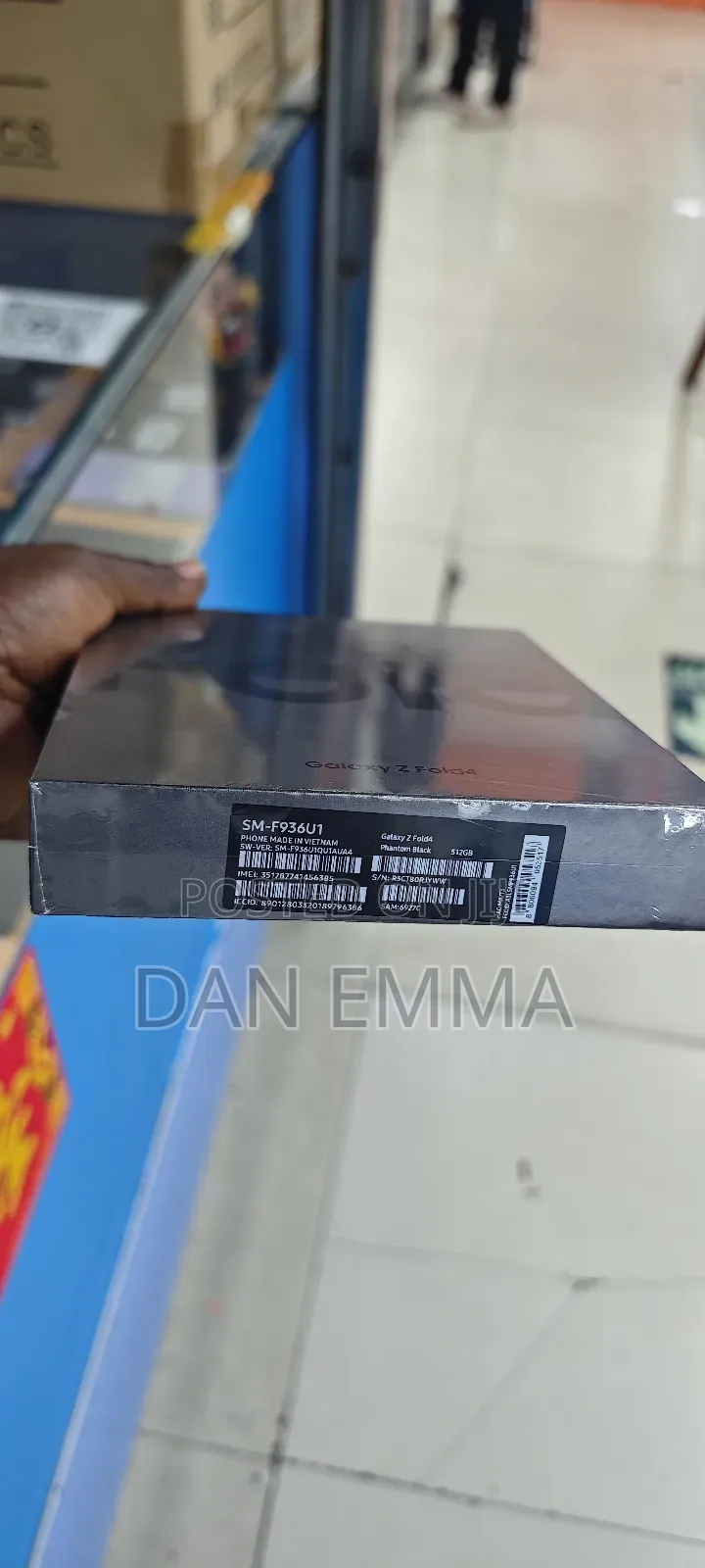 New Samsung Galaxy Z Fold4 256 GB Black