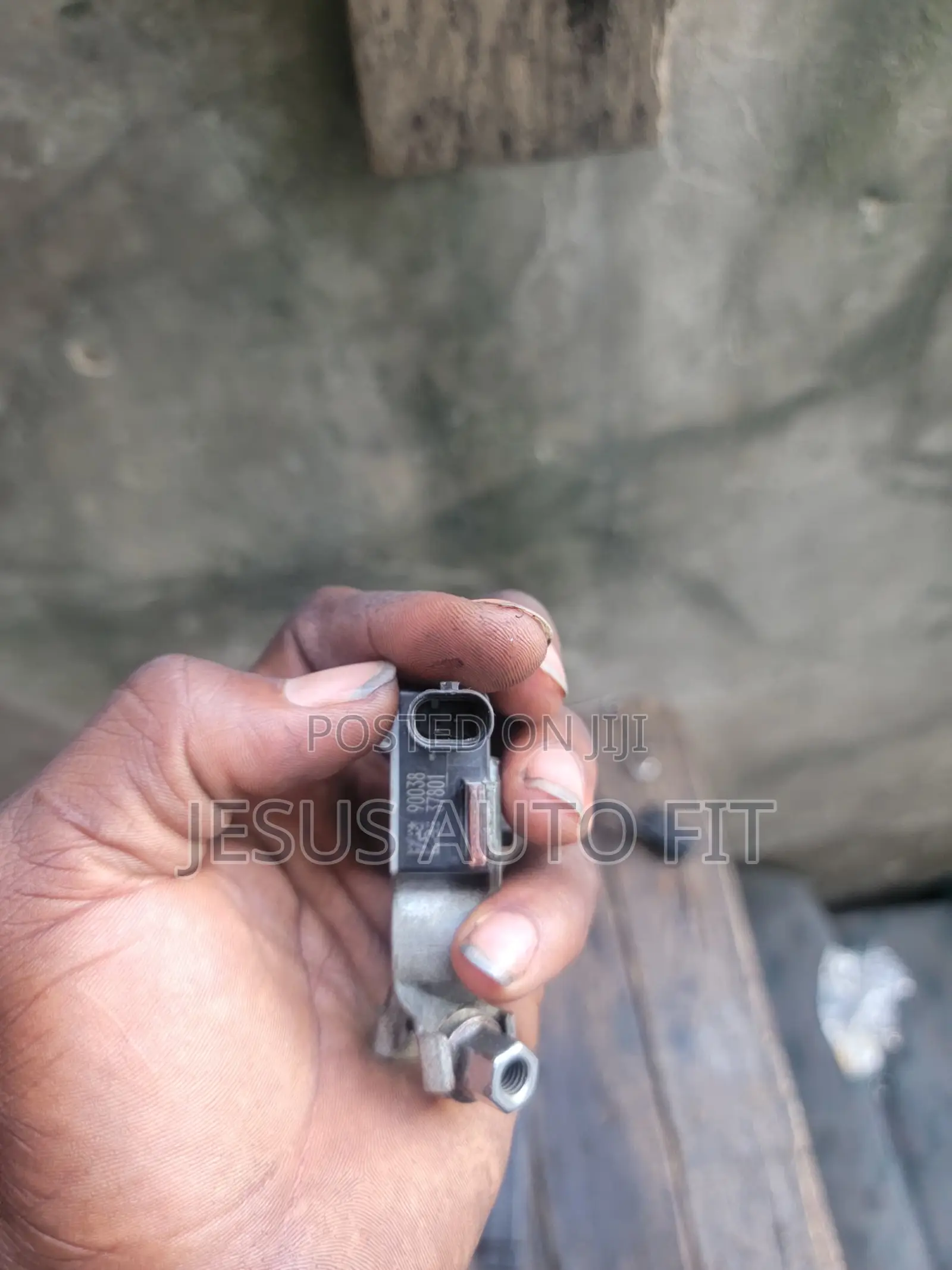 2020-2025 Cadillac Ct5 2.0l Battery Negative Terminal Sensor Modul