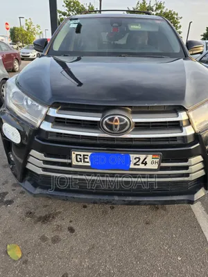 Toyota Highlander LE 2019 Black