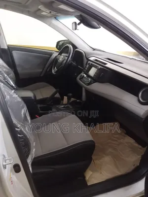 Toyota RAV4 2017 White