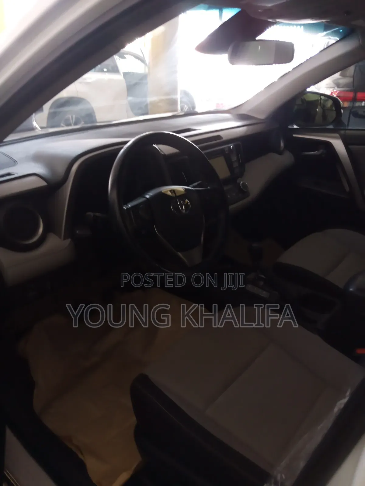 Toyota RAV4 2017 White