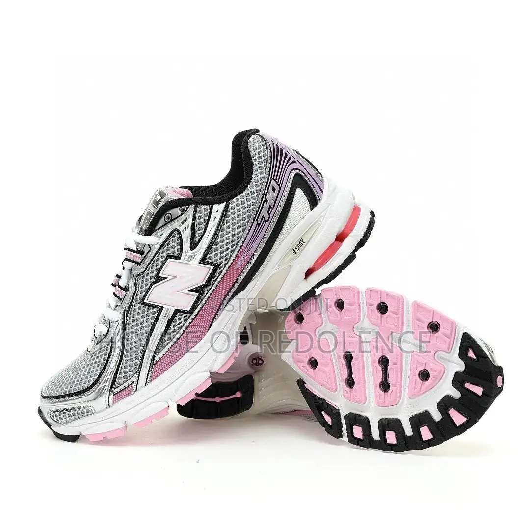 New Balance 740 Rose Pink Sneakers