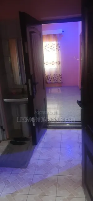 3bdrm Villa in Lesmon Investment, Baatsona Total for rent